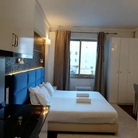 בית הארחה Republica83-lisbonhome 3*