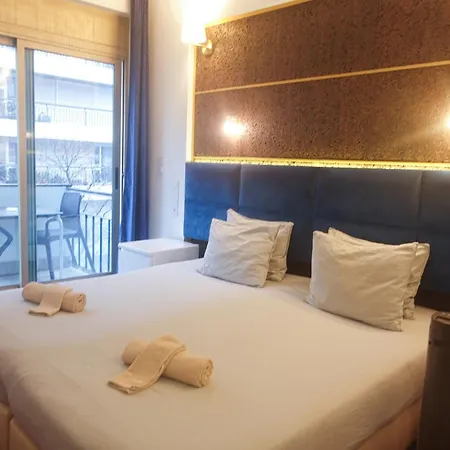 Republica83-lisbonhome בית הארחה 3*