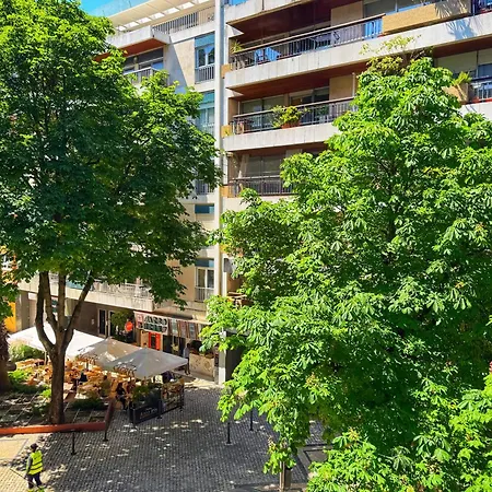 Republica83-lisbonhome ליסבון