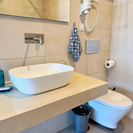 בית הארחה Republica83-lisbonhome ליסבון